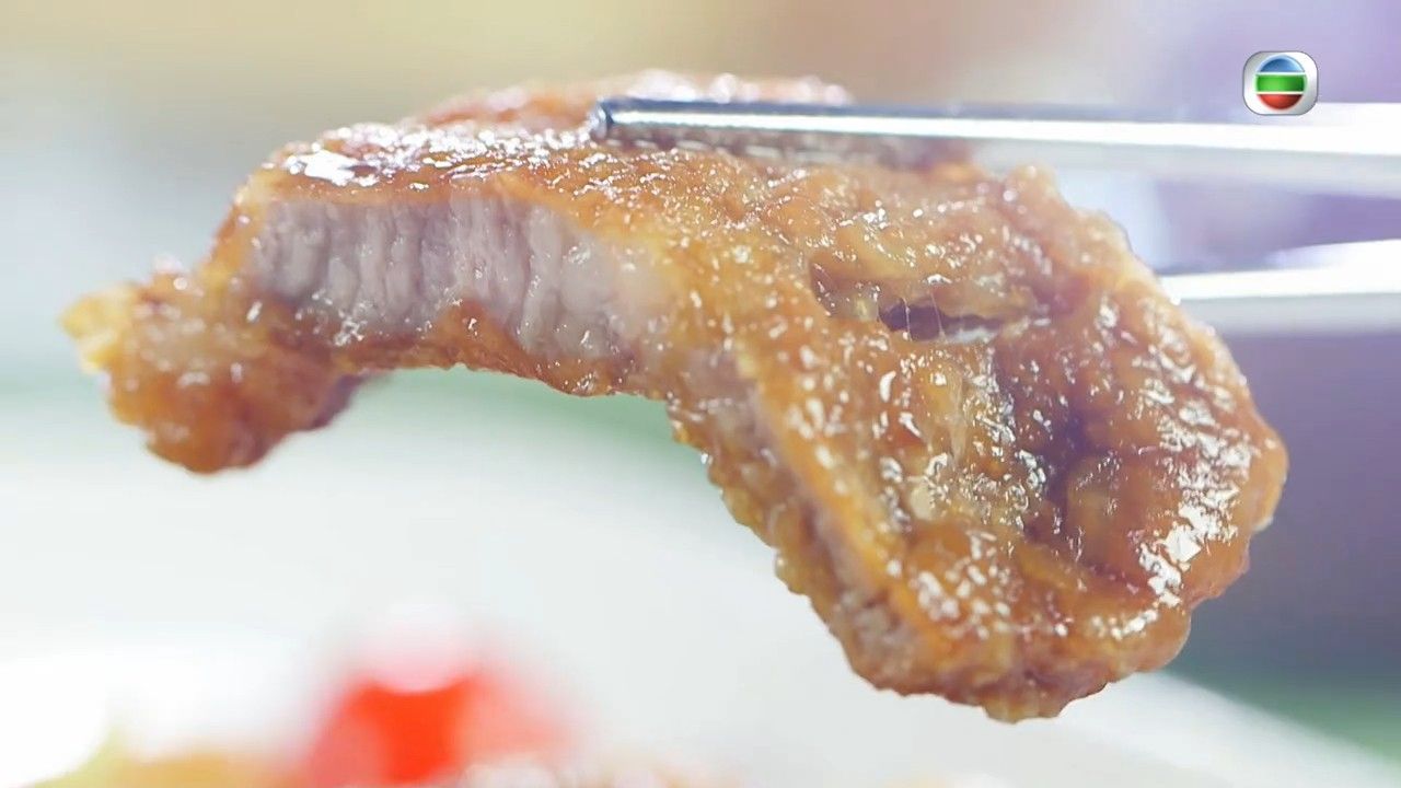 煎豬扒技巧｜三姐教外脆內嫩「不敗煎豬扒」打工仔必學1技巧令豬扒保持肉汁