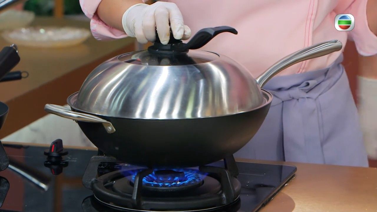 煎豬扒技巧｜三姐教外脆內嫩「不敗煎豬扒」打工仔必學1技巧令豬扒保持肉汁