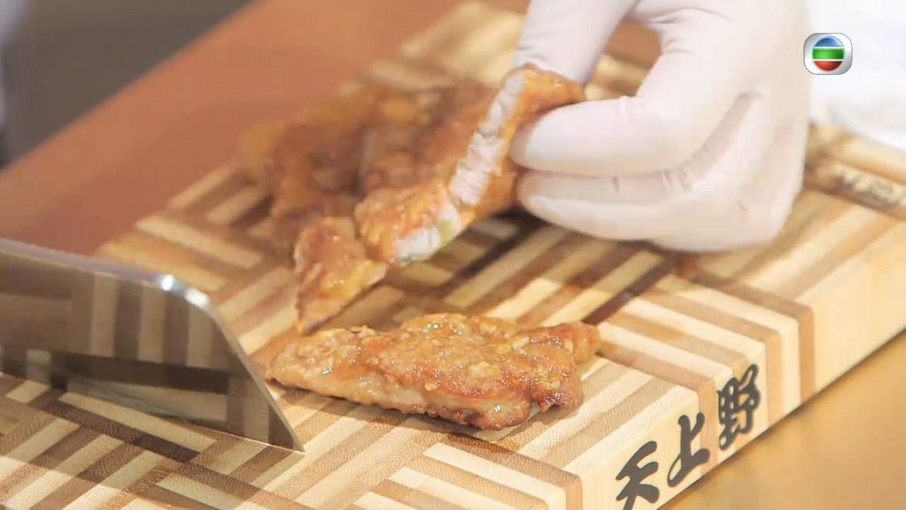 煎豬扒技巧｜三姐教外脆內嫩「不敗煎豬扒」打工仔必學1技巧令豬扒保持肉汁