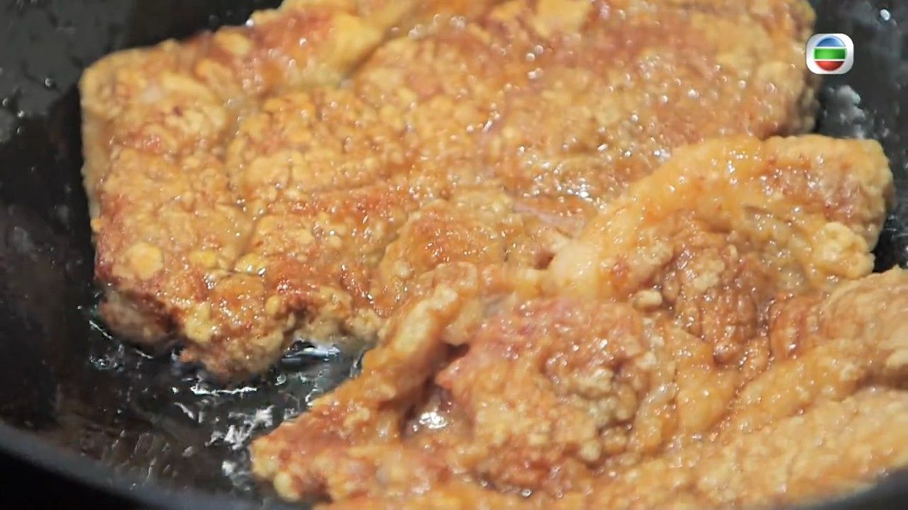 煎豬扒技巧｜三姐教外脆內嫩「不敗煎豬扒」打工仔必學1技巧令豬扒保持肉汁