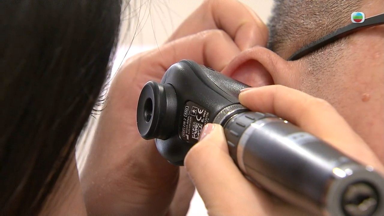 耳水不平衡｜天旋地轉頭暈是耳水不平衡造成？患者日常7大宜忌 物理治療師教1組動作改善暈眩感