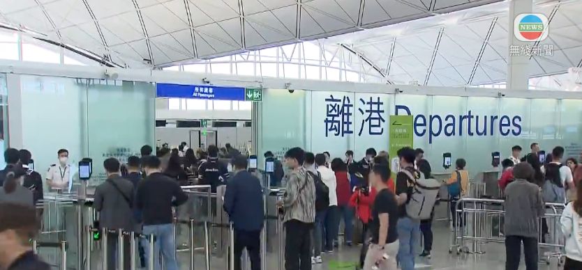 尿袋上機｜日本禁外置充電器放行李架！中日韓及本地行動電源規範懶人包！港人常用4大航空公司怎安排？