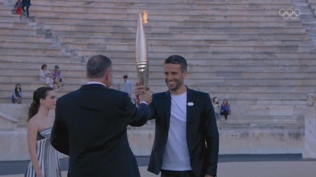 【巴黎奧運】奧運聖火正式移交給巴黎奧組委