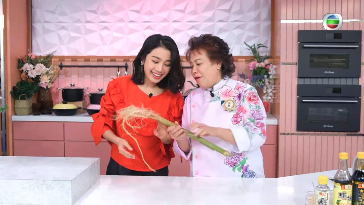 袪濕湯水｜三姐教煲勒莧菜合掌瓜排骨湯 袪濕清熱＋消水腫 2個貼士令湯水更清甜